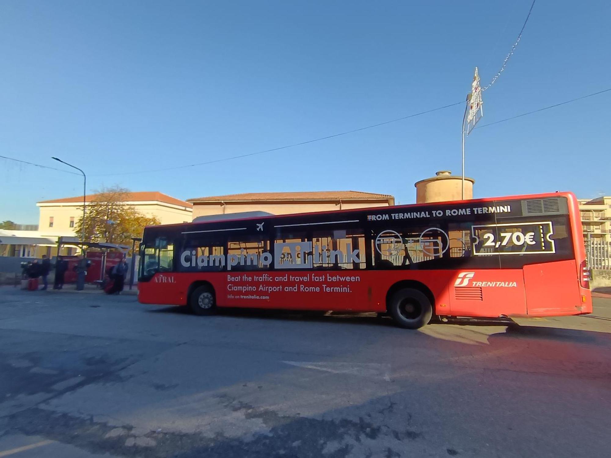 Adriatic Room 50 M Dalla Stazione Ferroviaria Di Ciampino E Dalla Navetta Aeroportuale Bagian luar foto