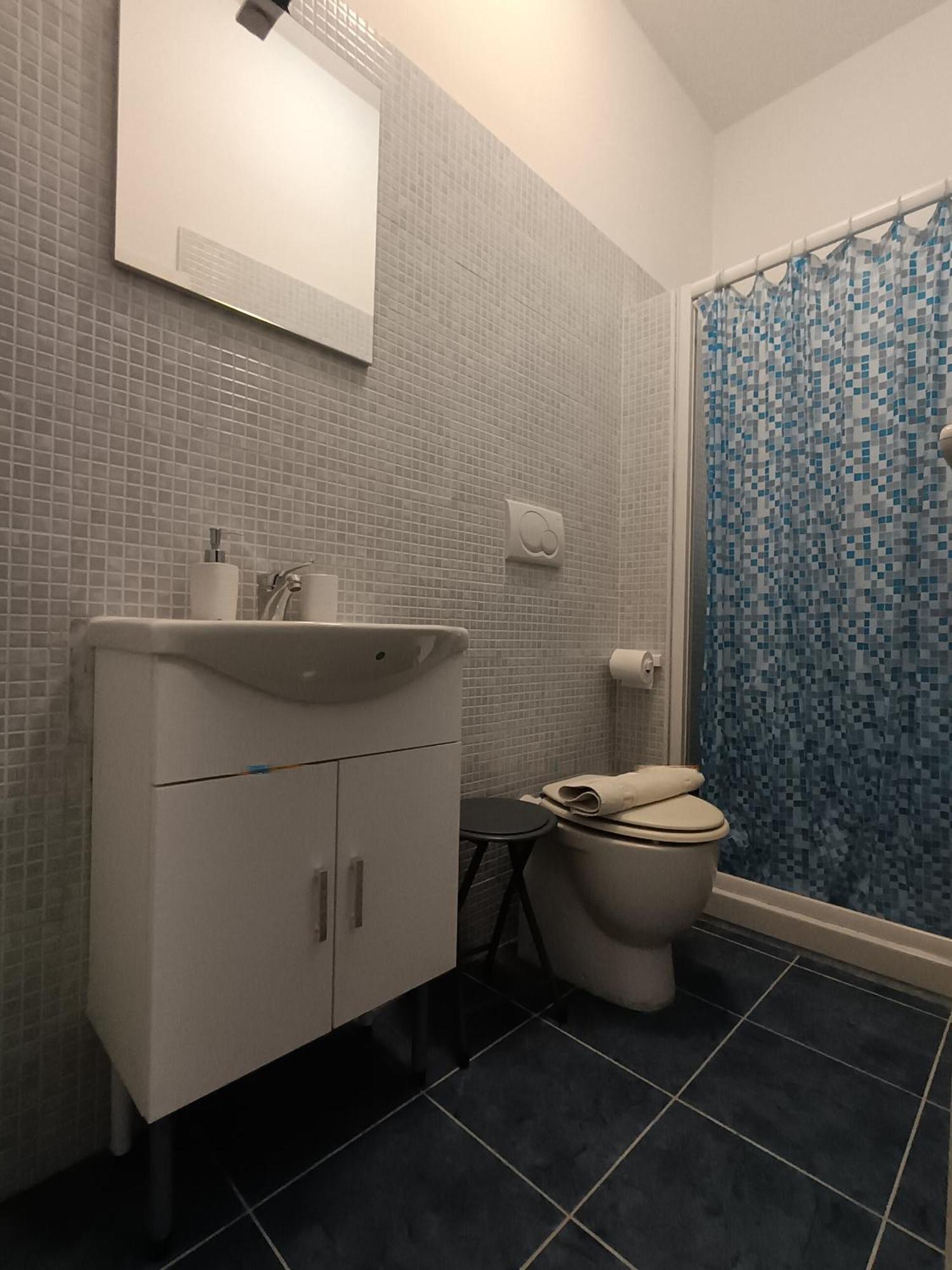 Adriatic Room 50 M Dalla Stazione Ferroviaria Di Ciampino E Dalla Navetta Aeroportuale Bagian luar foto