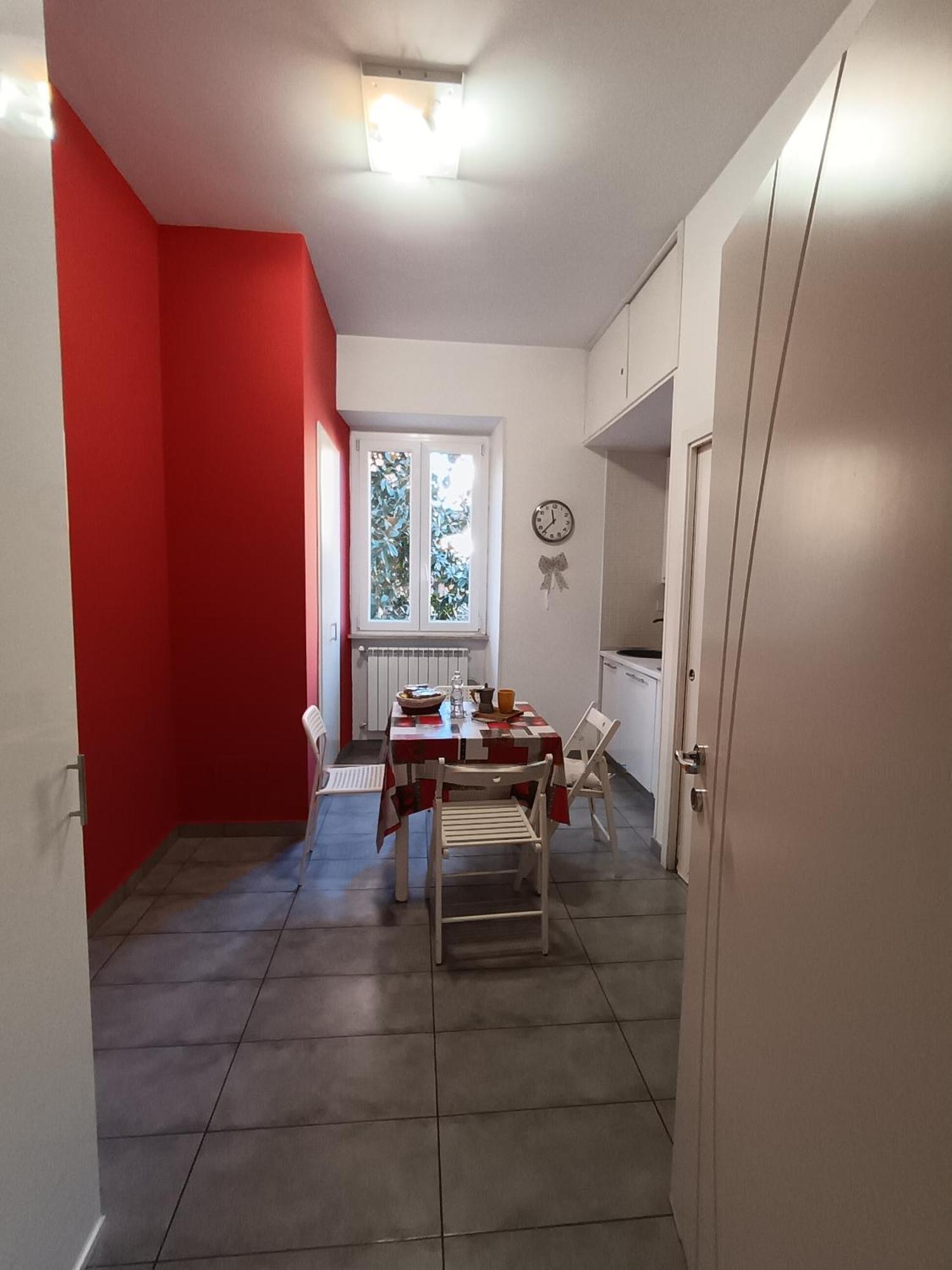 Adriatic Room 50 M Dalla Stazione Ferroviaria Di Ciampino E Dalla Navetta Aeroportuale Bagian luar foto