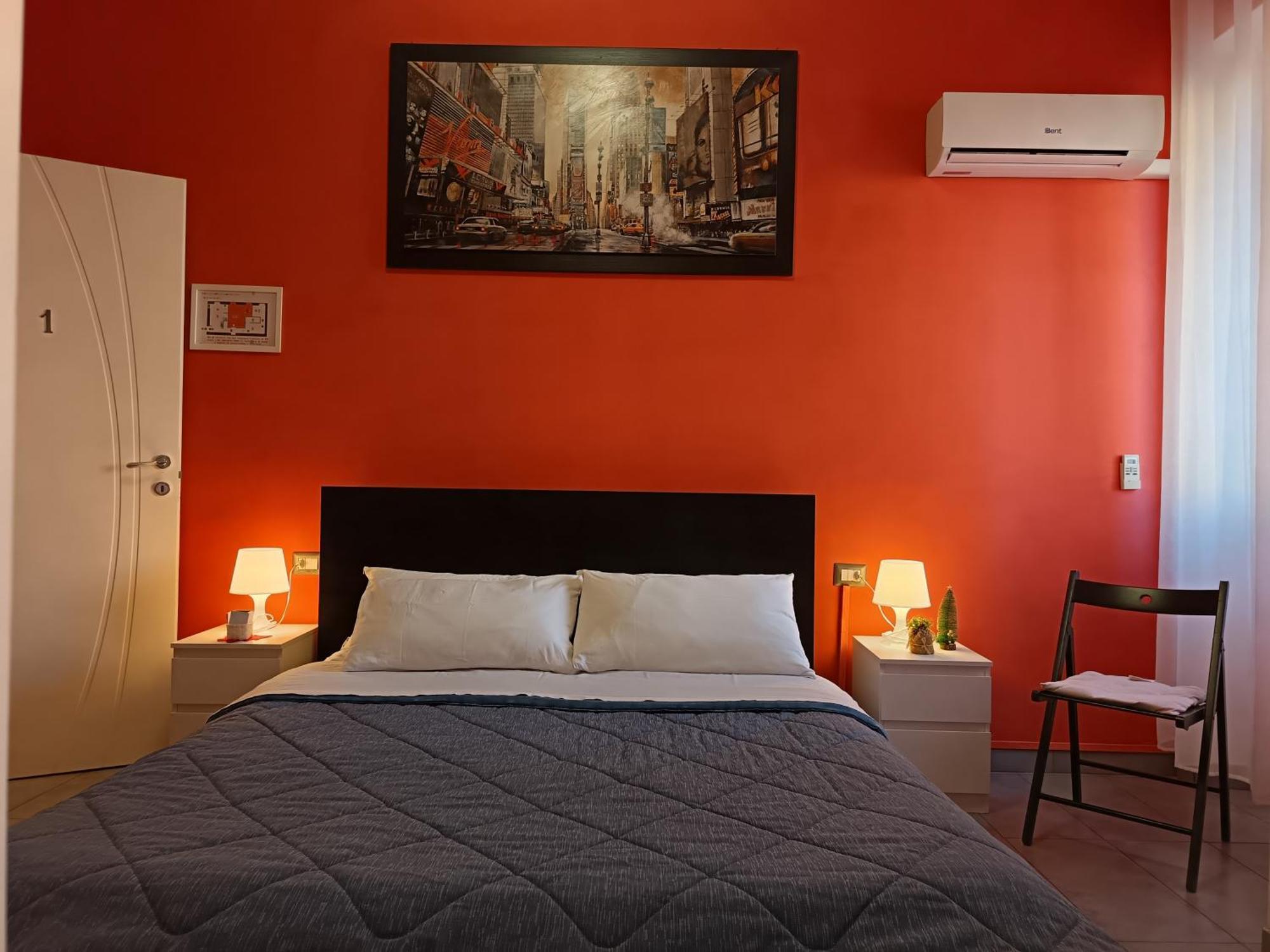 Adriatic Room 50 M Dalla Stazione Ferroviaria Di Ciampino E Dalla Navetta Aeroportuale Bagian luar foto